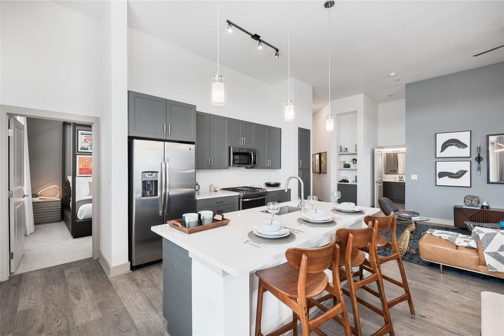 160 Birdsall Street 1217, Houston, TX 77007