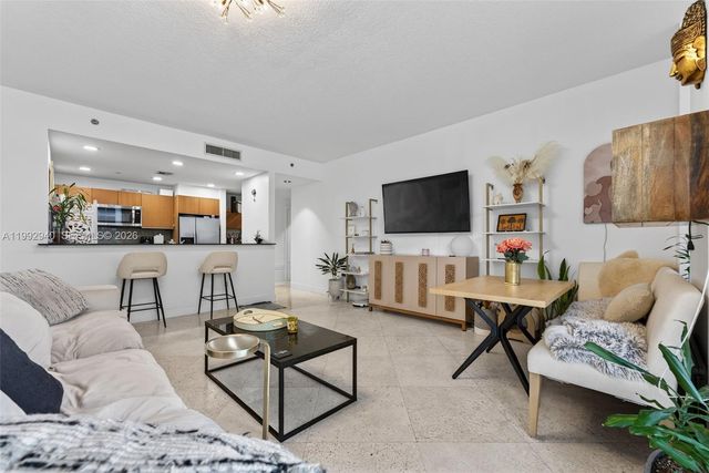 1050 Brickell Ave 2510, Miami, FL 33131