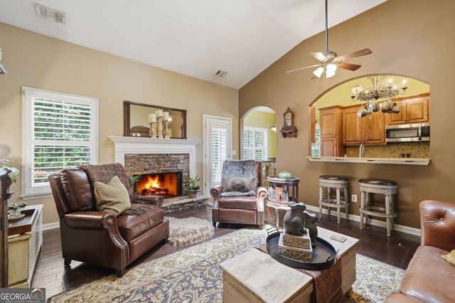 2085 Habersham Marina Road, Cumming, GA 30041