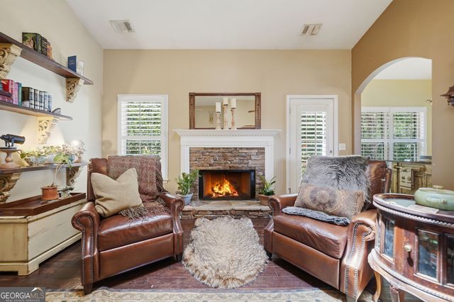 2085 Habersham Marina Road, Cumming, GA 30041