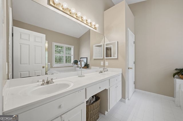 2085 Habersham Marina Road, Cumming, GA 30041