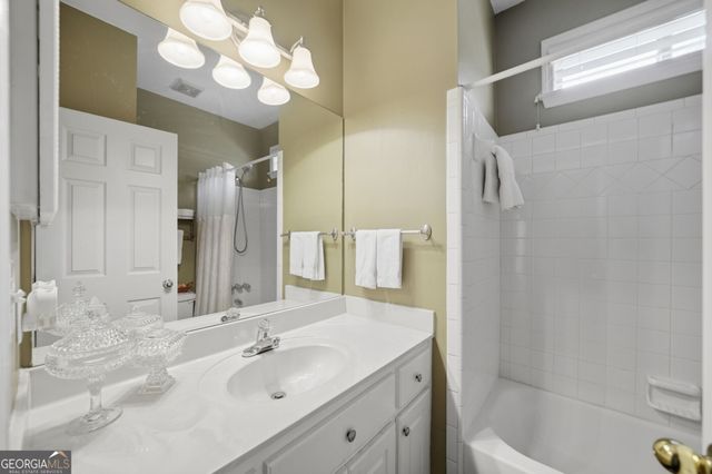2085 Habersham Marina Road, Cumming, GA 30041