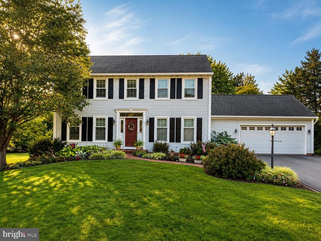 101 BARLEY CIR, Landisville, PA 17538