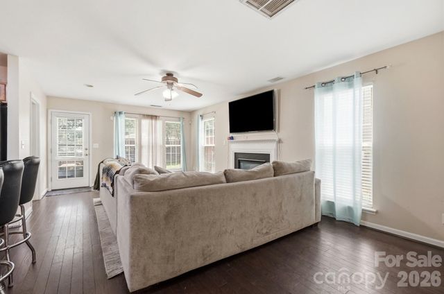4008 Brandie Glen Road, Charlotte, NC 28269
