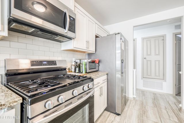 552 Paseo Dulce Avenue, El Paso, TX 79928