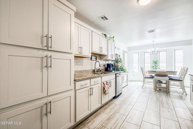 552 Paseo Dulce Avenue, El Paso, TX 79928