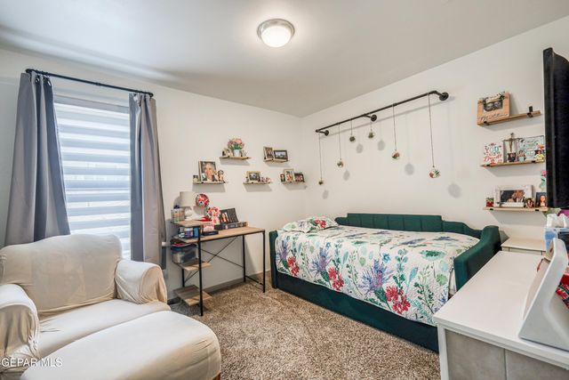 552 Paseo Dulce Avenue, El Paso, TX 79928