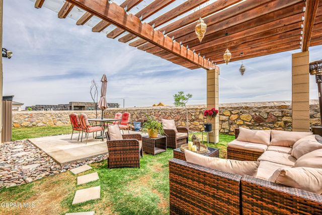 552 Paseo Dulce Avenue, El Paso, TX 79928