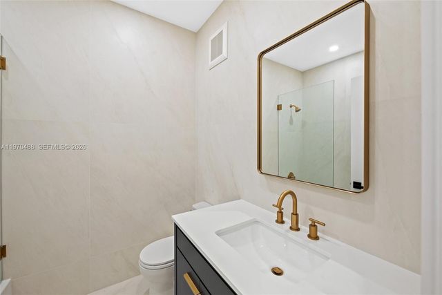 8511 NW 141st Ter 405, Miami Lakes, FL 33016