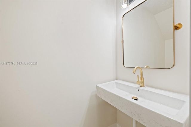 8511 NW 141st Ter 405, Miami Lakes, FL 33016