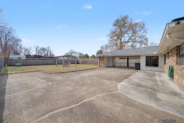 14418 Royal Oaks Ave, Baton Rouge, LA 70816