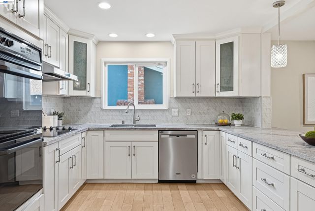 1621 Harvest Rd, Pleasanton, CA 94566