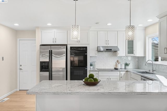 1621 Harvest Rd, Pleasanton, CA 94566