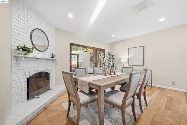 1621 Harvest Rd, Pleasanton, CA 94566