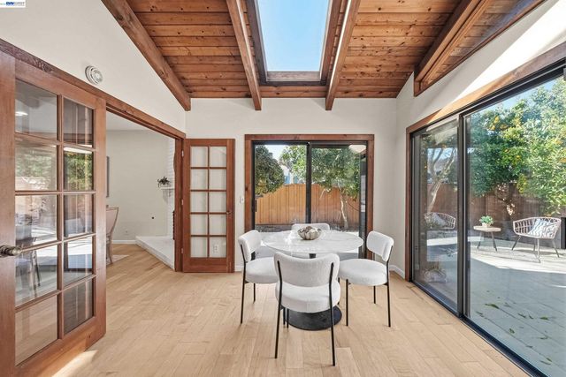 1621 Harvest Rd, Pleasanton, CA 94566