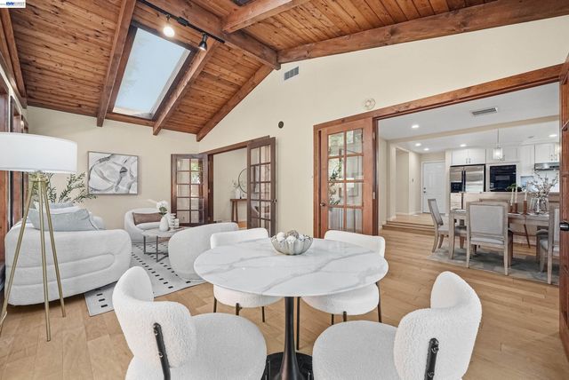 1621 Harvest Rd, Pleasanton, CA 94566