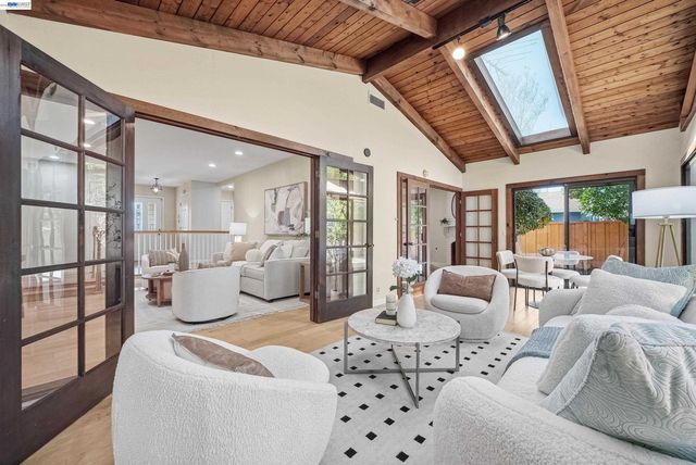 1621 Harvest Rd, Pleasanton, CA 94566