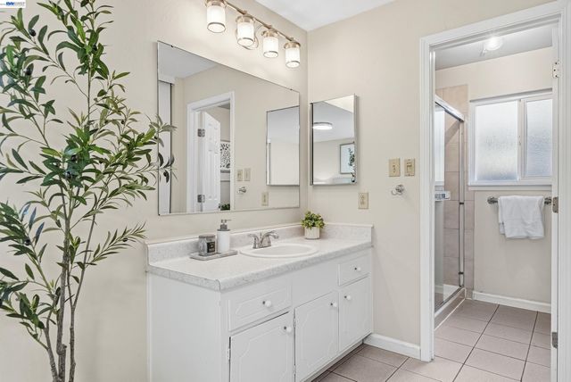 1621 Harvest Rd, Pleasanton, CA 94566