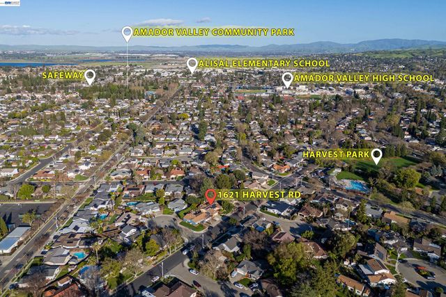 1621 Harvest Rd, Pleasanton, CA 94566