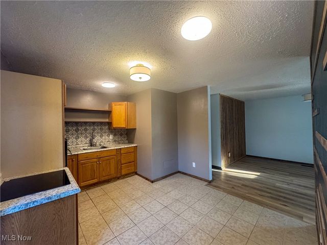 2640 Martha Avenue NE, Canton, OH 44705