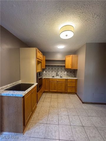 2640 Martha Avenue NE, Canton, OH 44705