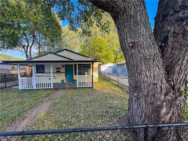 2640 Martha Avenue NE, Canton, OH 44705