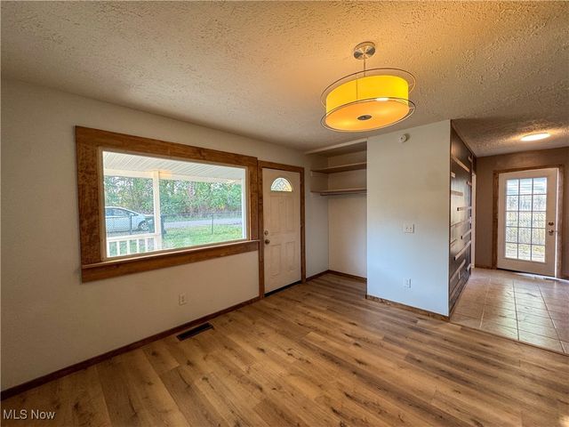 2640 Martha Avenue NE, Canton, OH 44705