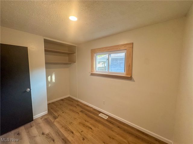 2640 Martha Avenue NE, Canton, OH 44705