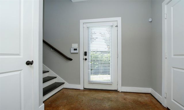2911 Blodgett Street, Houston, TX 77004