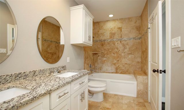 2911 Blodgett Street, Houston, TX 77004