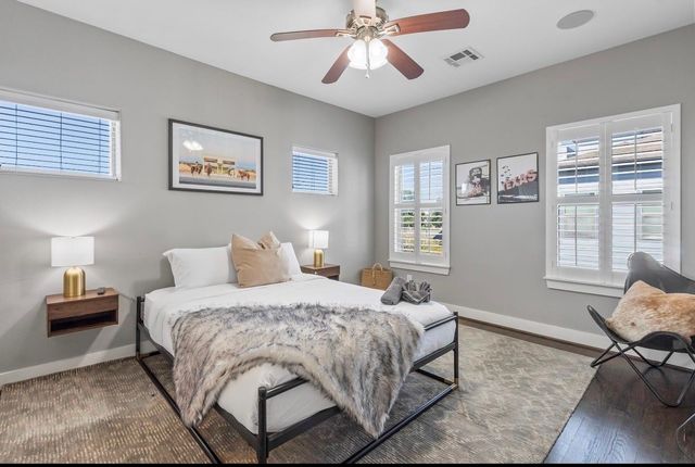 2911 Blodgett Street, Houston, TX 77004