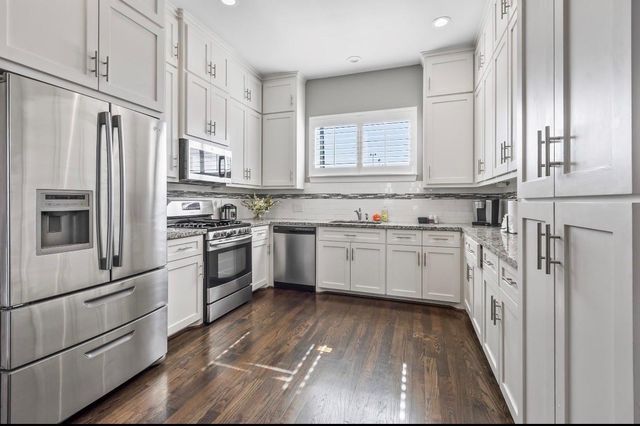 2911 Blodgett Street, Houston, TX 77004