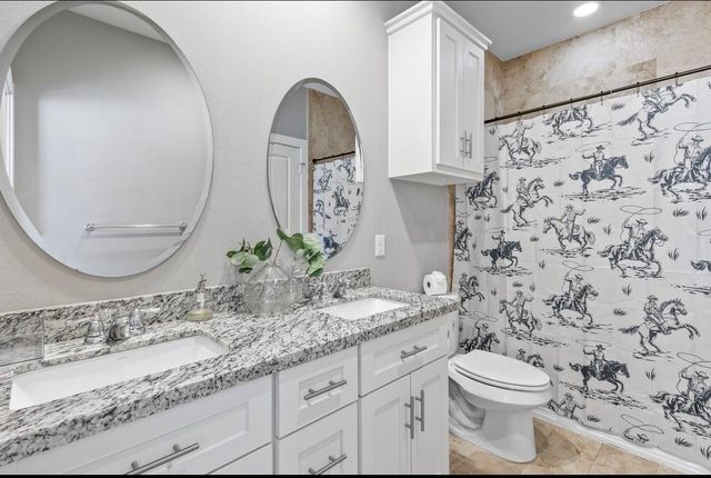 2911 Blodgett Street, Houston, TX 77004