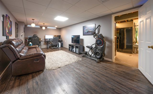 38202 Tottenham Road, Sterling Heights, MI 48312