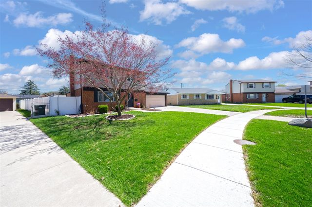 38202 Tottenham Road, Sterling Heights, MI 48312