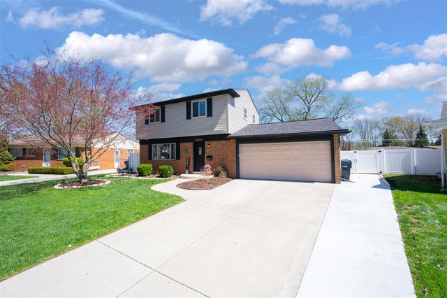 38202 Tottenham Road, Sterling Heights, MI 48312