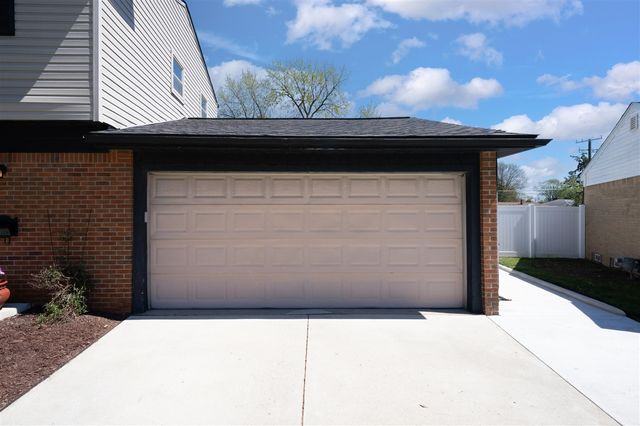 38202 Tottenham Road, Sterling Heights, MI 48312