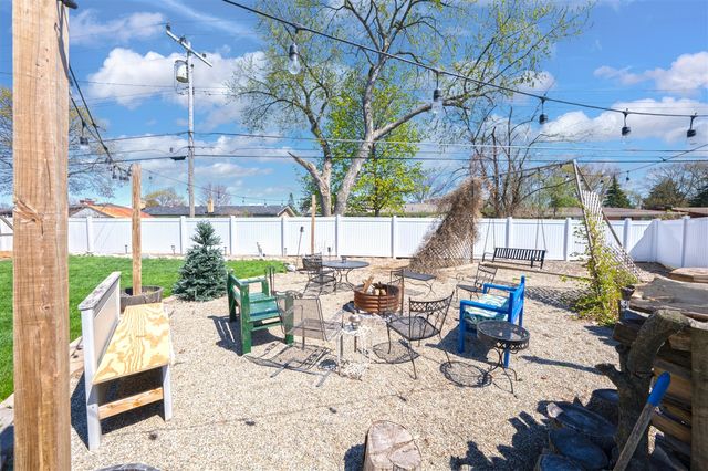 38202 Tottenham Road, Sterling Heights, MI 48312