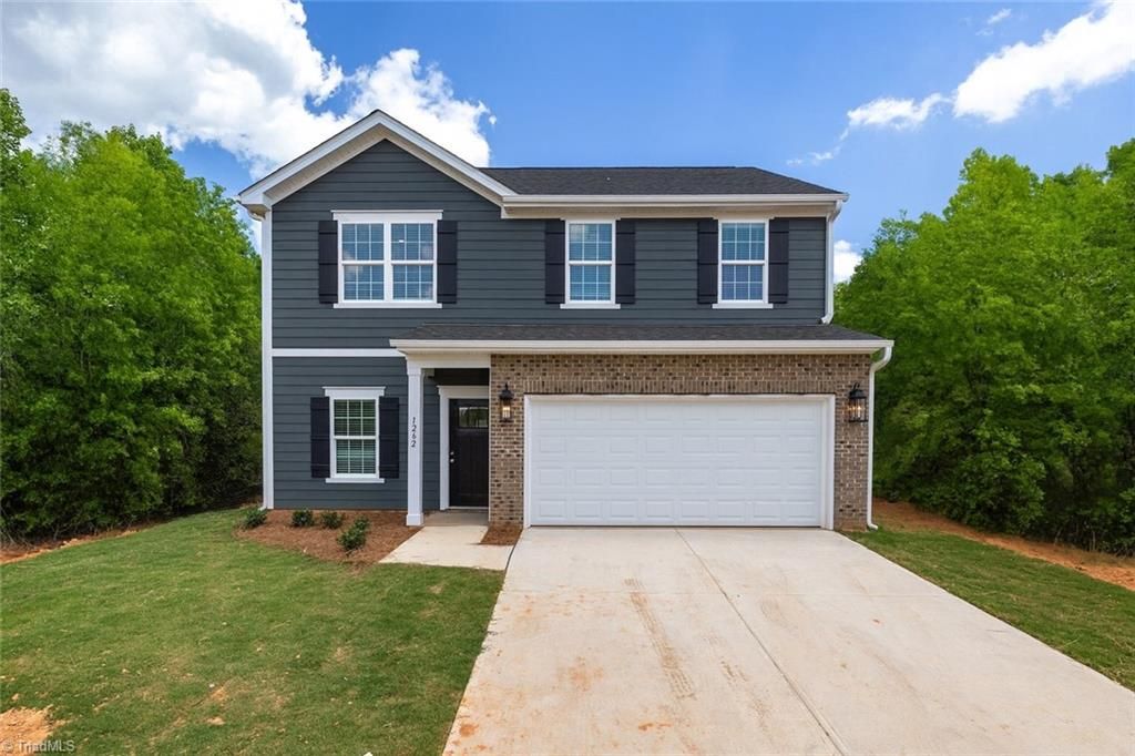 4198 Emmas Way, East Bend, NC 27018