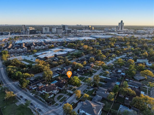 9765 Westview Drive, Houston, TX 77055