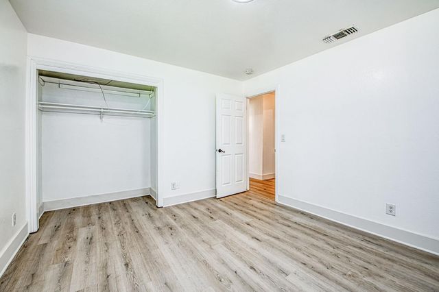 2232 Menlo Avenue, Clovis, CA 93611