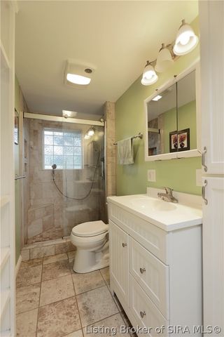 4630 Lakeview Drive, Floyds Knobs, IN 47119
