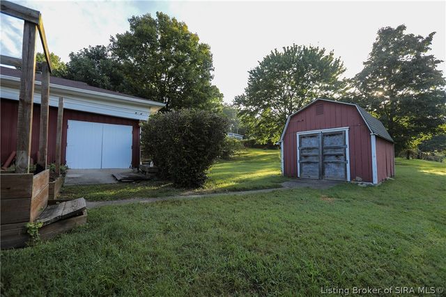 4630 Lakeview Drive, Floyds Knobs, IN 47119