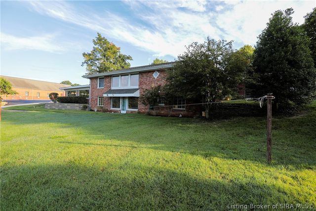 4630 Lakeview Drive, Floyds Knobs, IN 47119