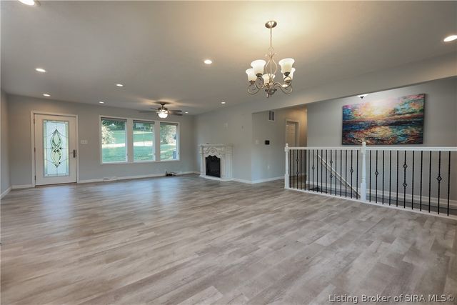 4630 Lakeview Drive, Floyds Knobs, IN 47119