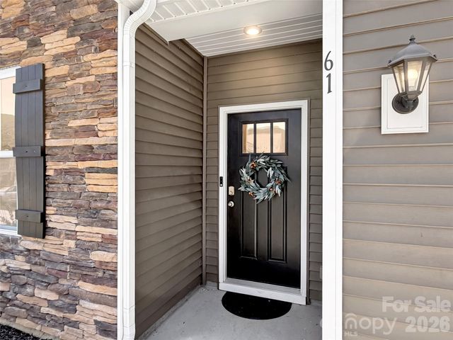 61 Woodvale Drive, Waynesville, NC 28786