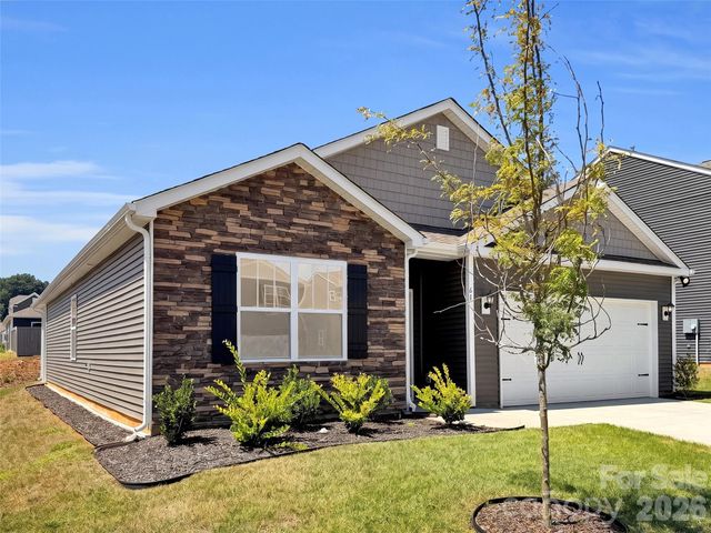 61 Woodvale Drive, Waynesville, NC 28786