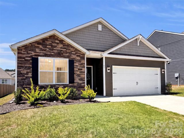 61 Woodvale Drive, Waynesville, NC 28786