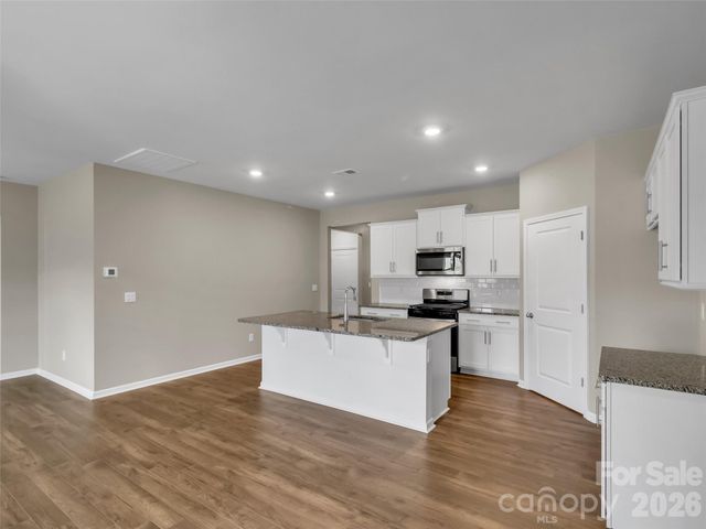 61 Woodvale Drive, Waynesville, NC 28786
