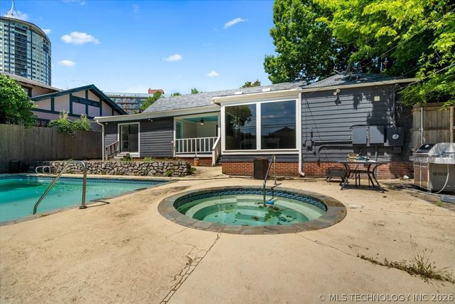 1619 S Carson Avenue, Tulsa, OK 74119